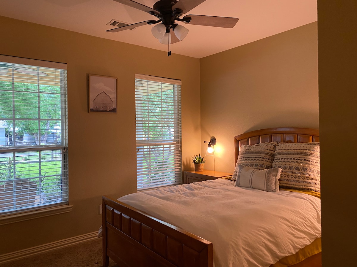 Спалня за гости на 1 - ви етаж #1