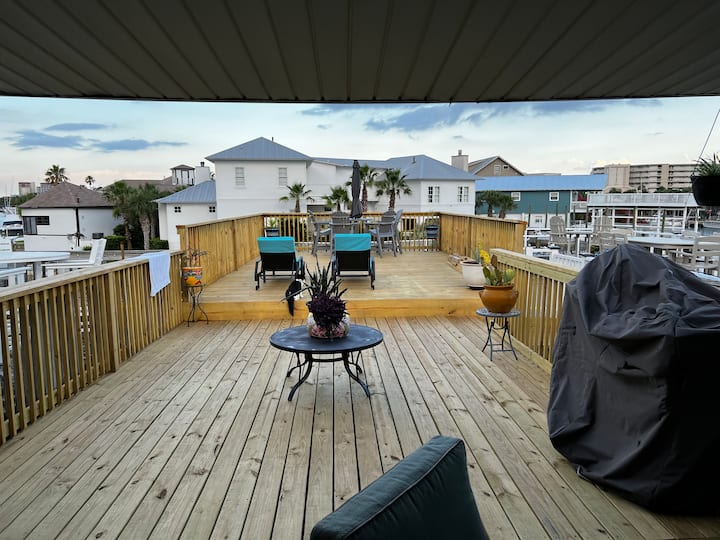 Holiday Isle Townhome Room /Private beach Accesses Houses for Rent in