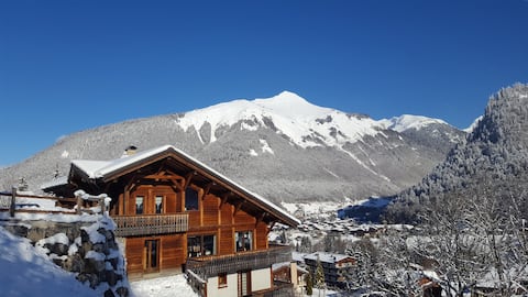 Chalet in Morzine- Stunning views- Spa + Sauna