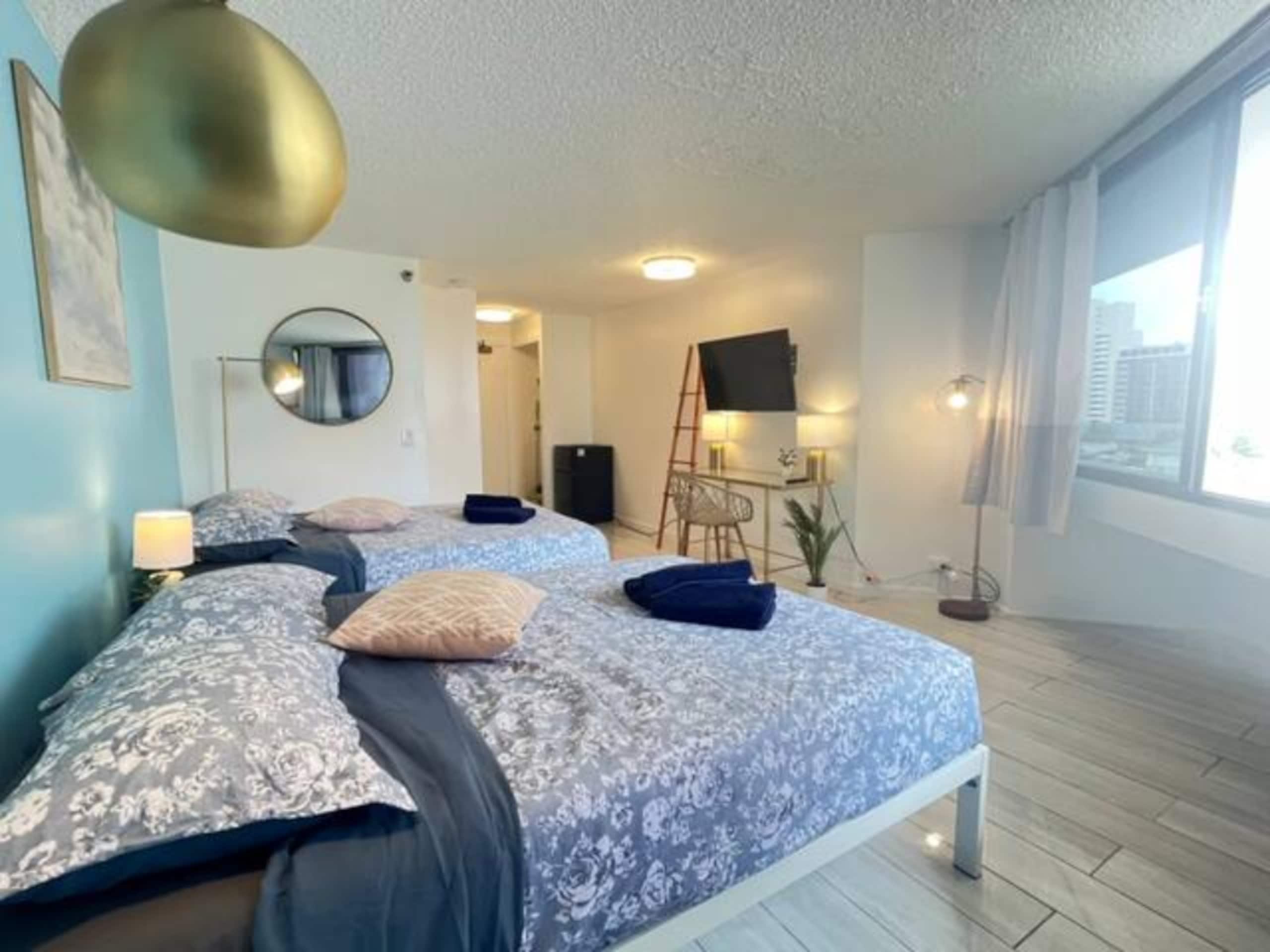 Condo in Honolulu · ★4.3 · 1 bedroom · 2 beds · 1 bath - Image 12