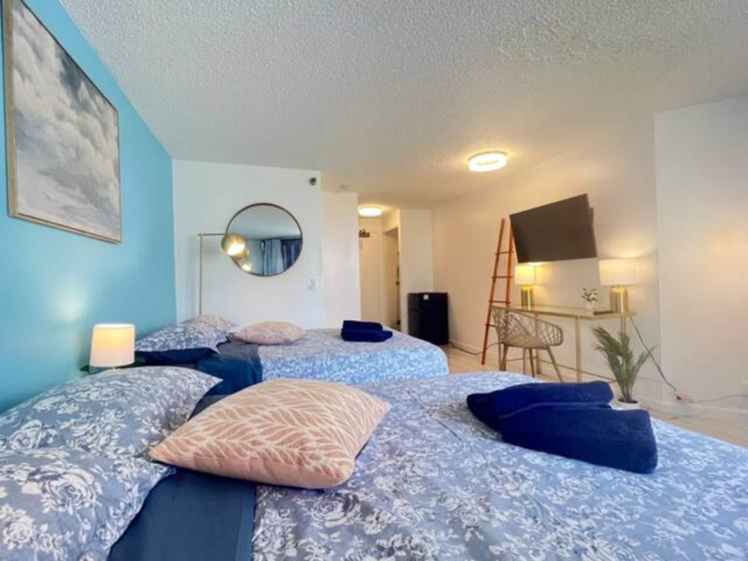 Condo in Honolulu · ★4.3 · 1 bedroom · 2 beds · 1 bath - Image 11