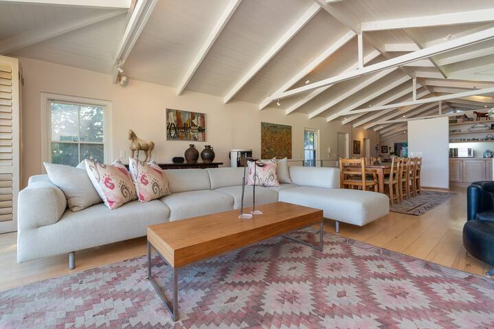 GLEN BEACH BLISS -3 bed bungalow gallery image 5