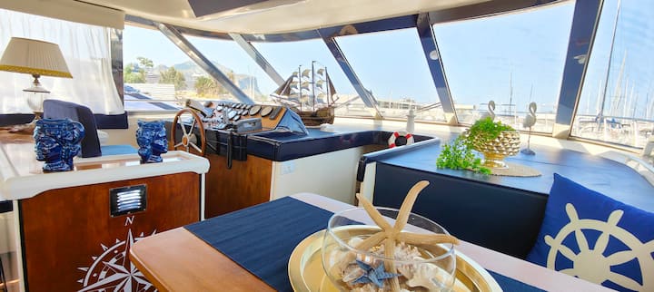airbnb yacht italy