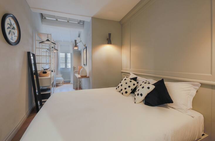 Pitti 8 with amazing view gallery image 5