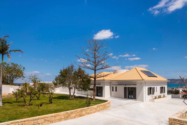 Villa Pirgos gallery image 5