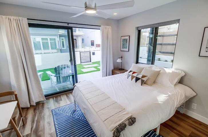 OCEAN VIEW Penthouse – 1 block to the beach gallery image 5