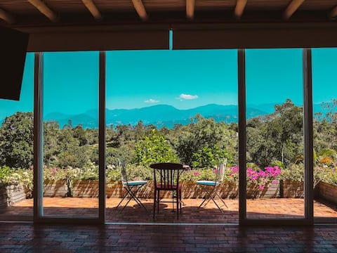 Bosque Casa Blanca mesa de los santos