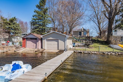 Lakefront Family Beach House
