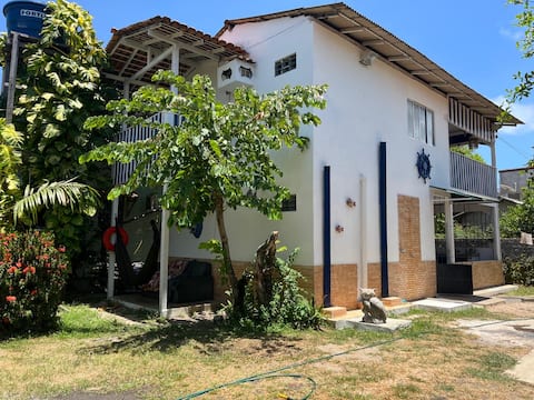 Toca dos Leões: pool house in Algodoal