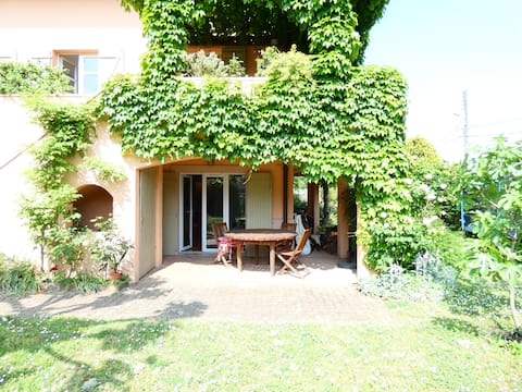 Le Chantegrillet: Grand Studio + Quiet Garden