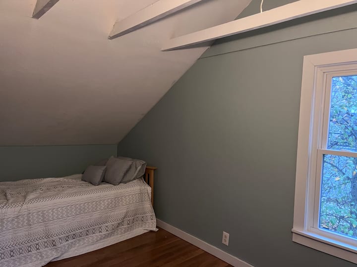 Საძინებელი №3:  ორადგილიანი საწოლები (4 საძინებელი)