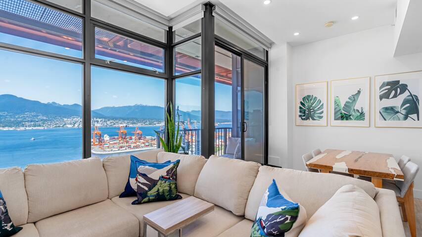 Penthouse w/ AC, Ocean Views & Free Parking gallery image 5