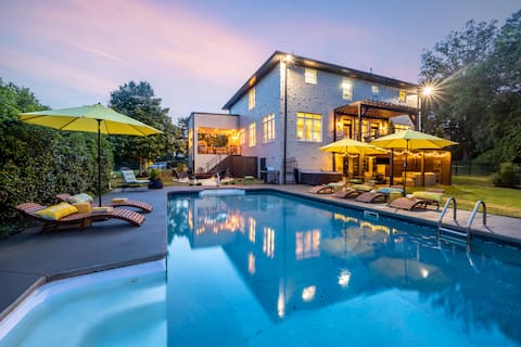 The Wright Place! 25/min DT G-Ville. Pool/Hottub.