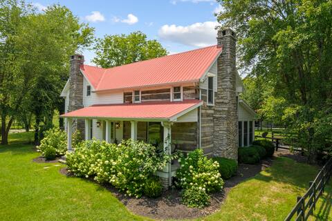 Private Retreat@Burwood*8 acres*Hot Tub & Firepit