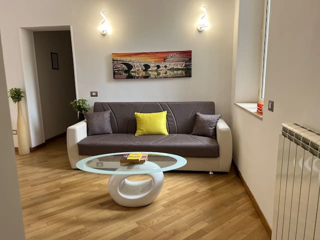 Giubbonari Penthouse gallery image 5