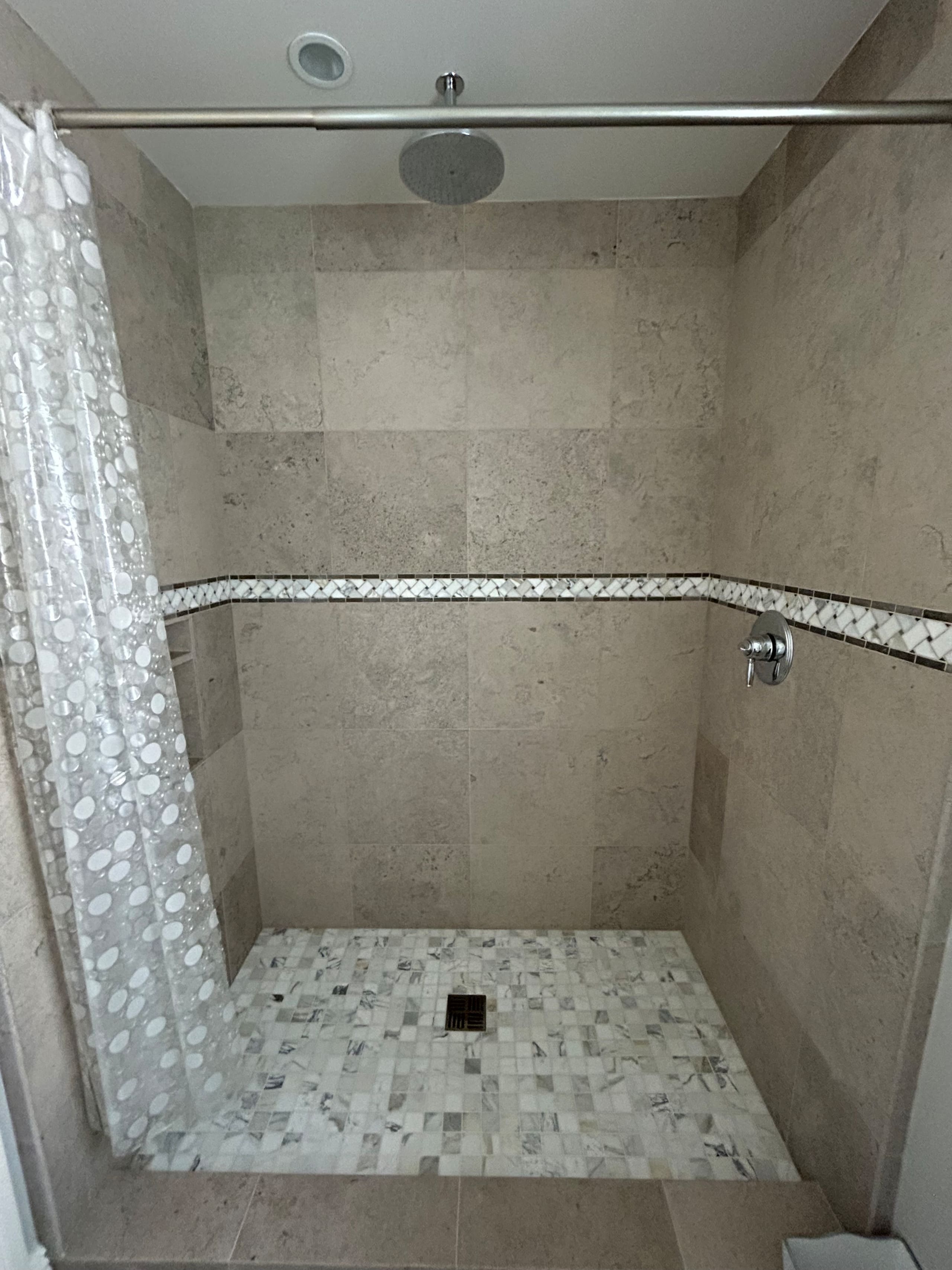 Home in San Francisco · ★5.0 · 5 bedrooms · 5 beds · 4.5 baths - Image 28