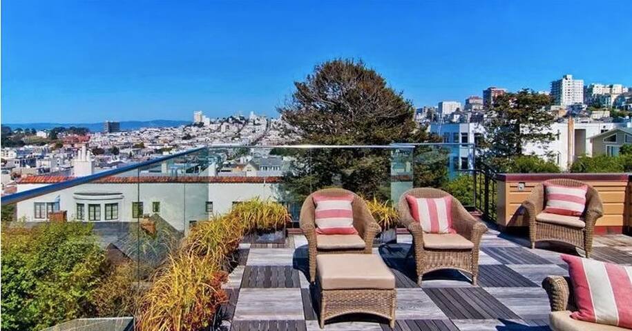 Roofdeck House in Cow Hollow gallery image 2