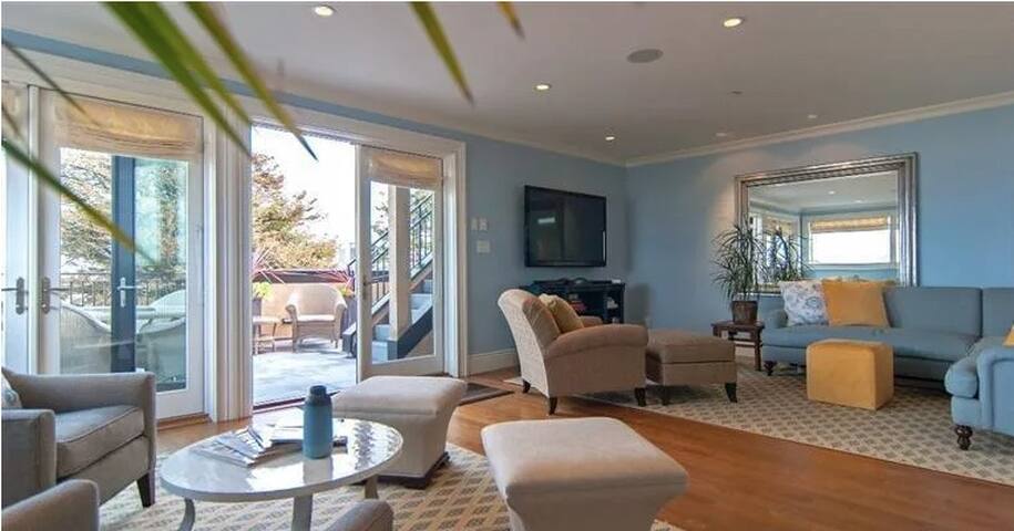 Roofdeck House in Cow Hollow gallery image 3