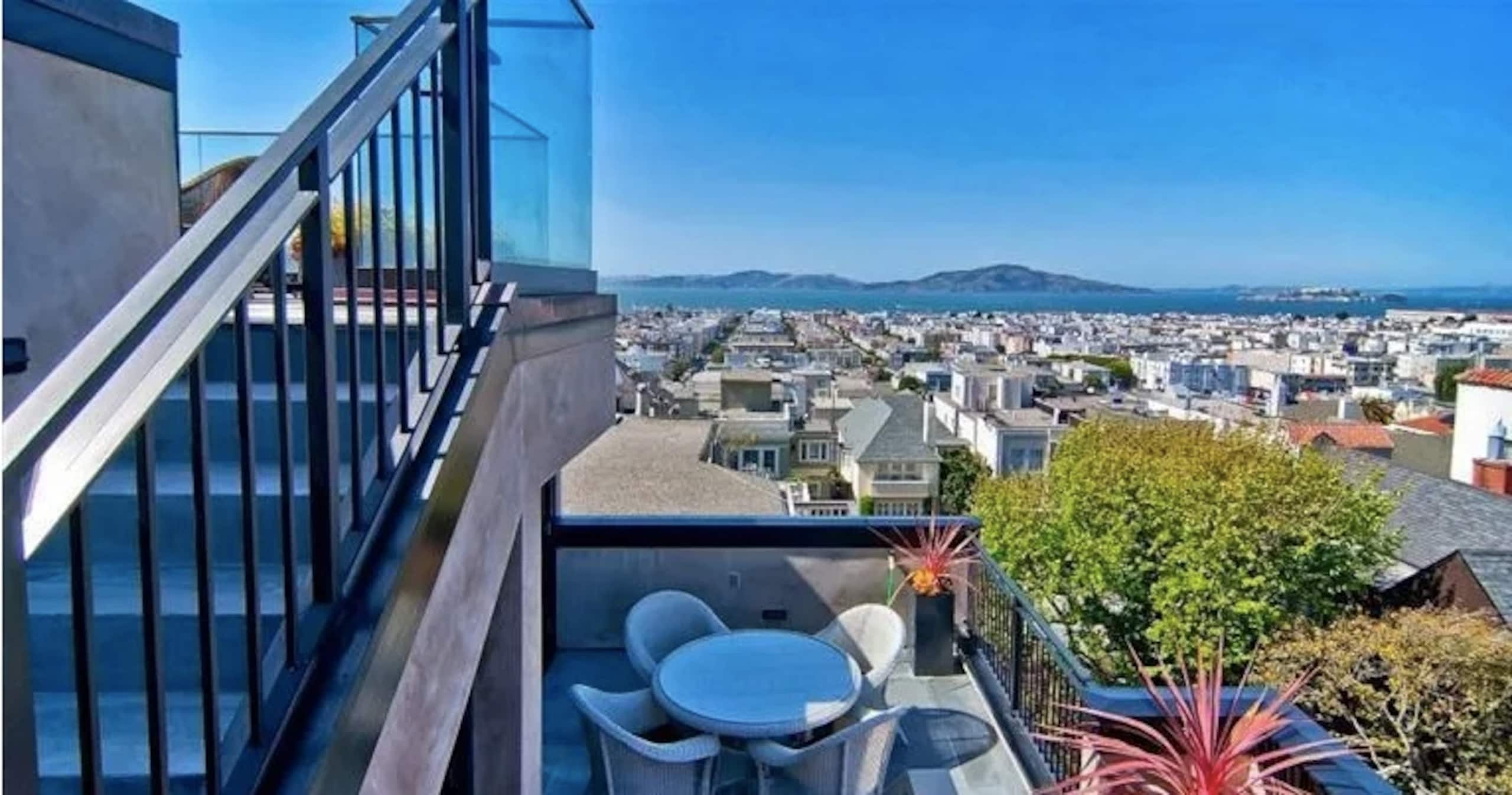 Home in San Francisco · ★5.0 · 5 bedrooms · 5 beds · 4.5 baths - Image 34