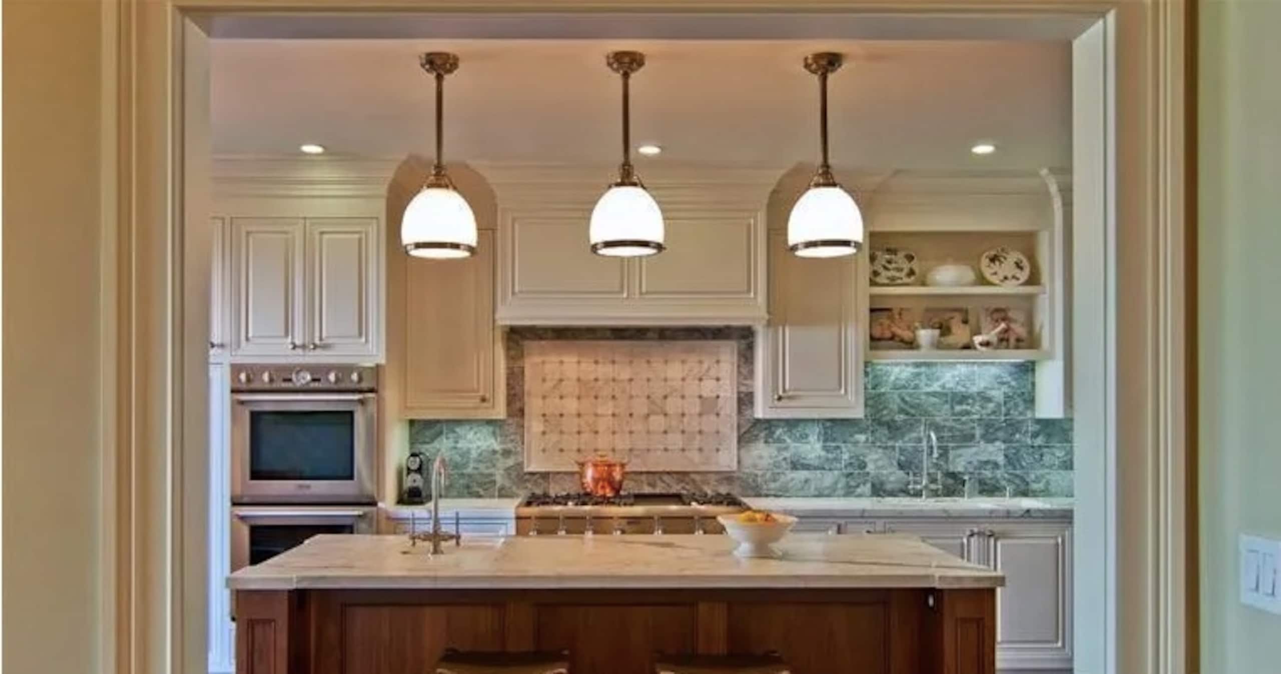Home in San Francisco · ★5.0 · 5 bedrooms · 5 beds · 4.5 baths - Image 4
