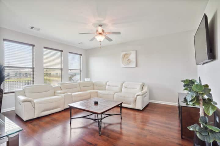 Lakeview  Oasis