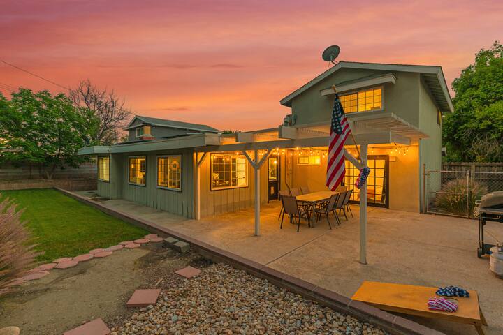 174 *Awesome Stylish Family Home-Pool Table gallery image 3