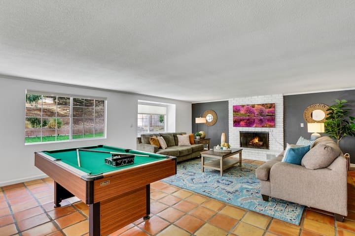 174 *Awesome Stylish Family Home-Pool Table