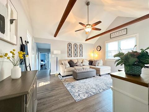 Spacious 3 Bedrooms House+Patio+Playground