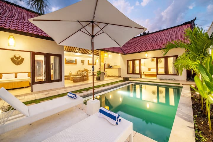 Free Pick-up / Seminyak 2bdr Private Pool Villa - Bali