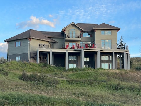 Riverside Acreage at Waterton National Parks