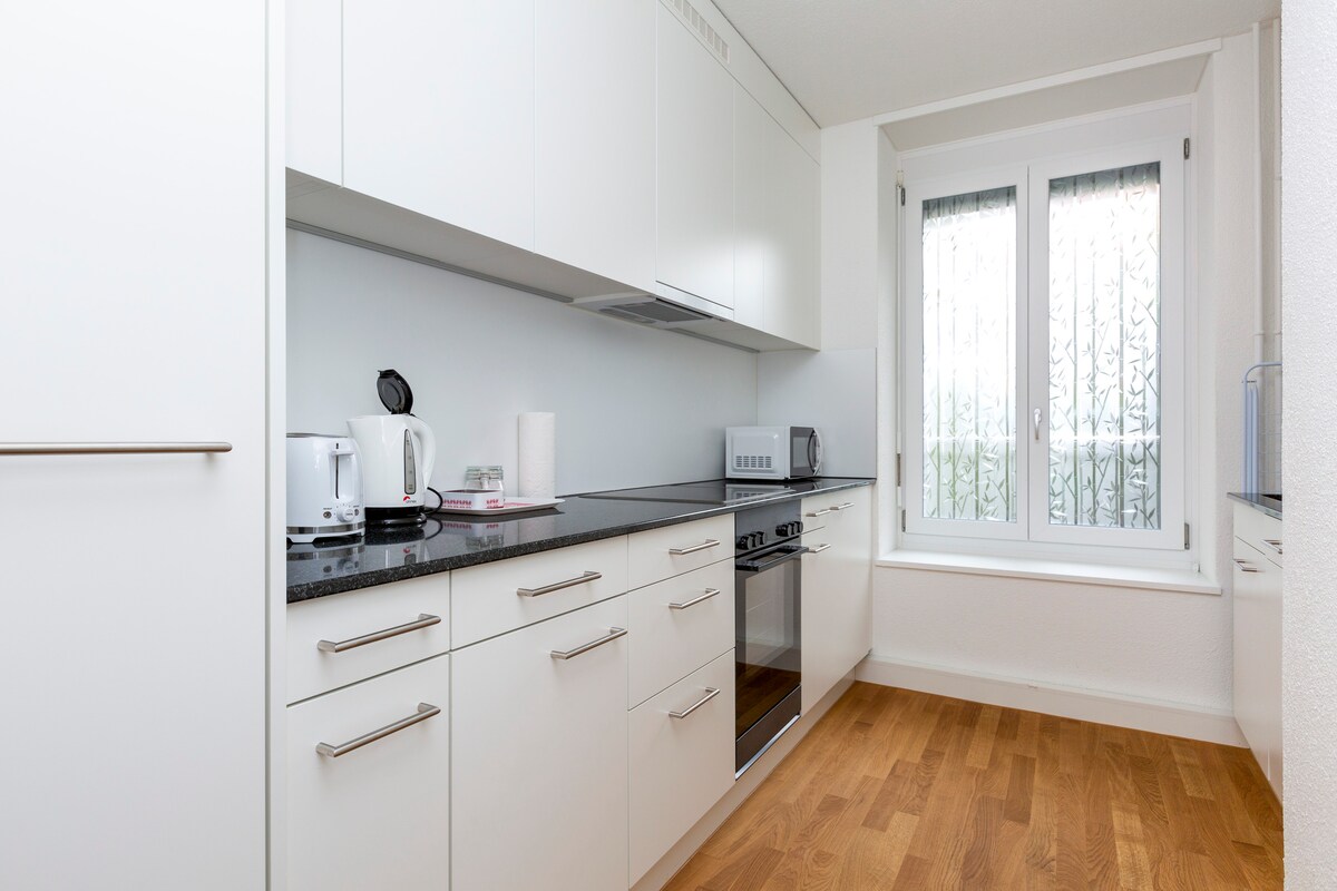 Top Airbnb: Apt 1A - City Centre: Charming & New 2-BR Apt in Werd