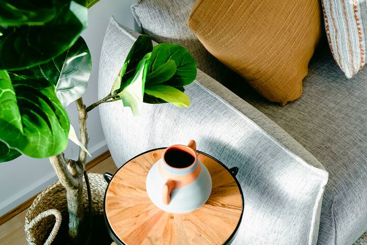 Exquisite 2B2B Southbank home #freeparking gallery image 5