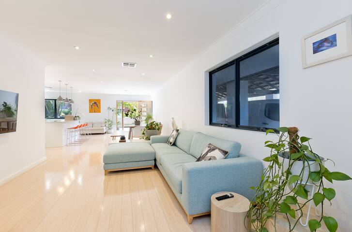 Seaside Serenity Sorrento Pet Friendly gallery image 4