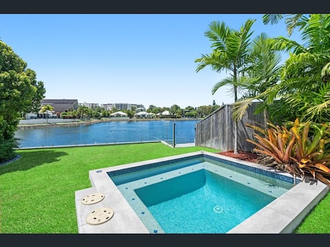 Top performing Airbnb: Blue Lagoon Villa A in Trinity Beach