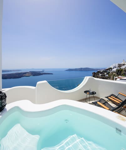 Aethria Villa in Imerovigli