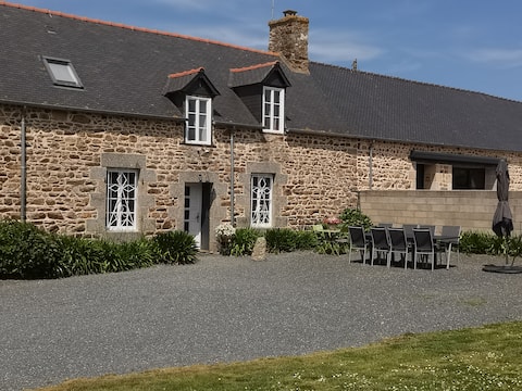 Between sea and countryside