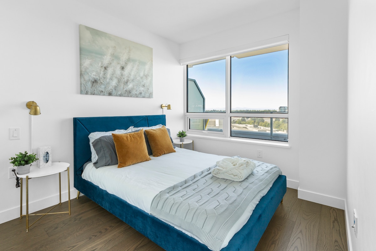 Dormitorio 2 de la reina

Disfruta de un sueño relajante de ensueño en una espuma viscoelástica de lujo.