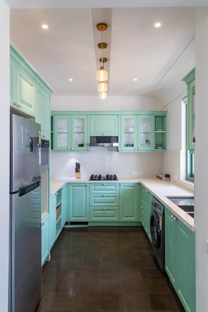 Full kitchen image 3