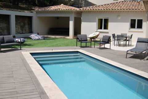 3* Canopy - Luxury Villa with Pool