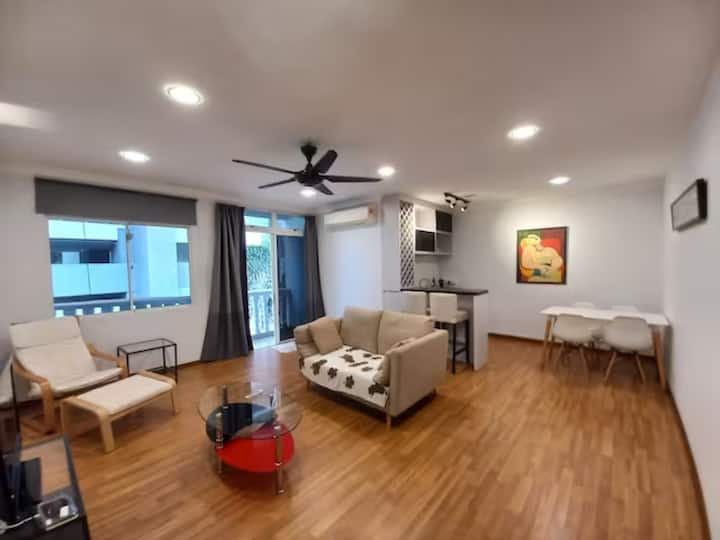 Minimalist 3 Rooms Near Changkat, Comfort & Quiet - Bukit Bintang