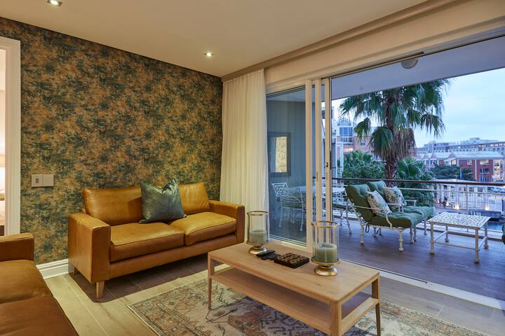 Modern V&A Waterfront Unit