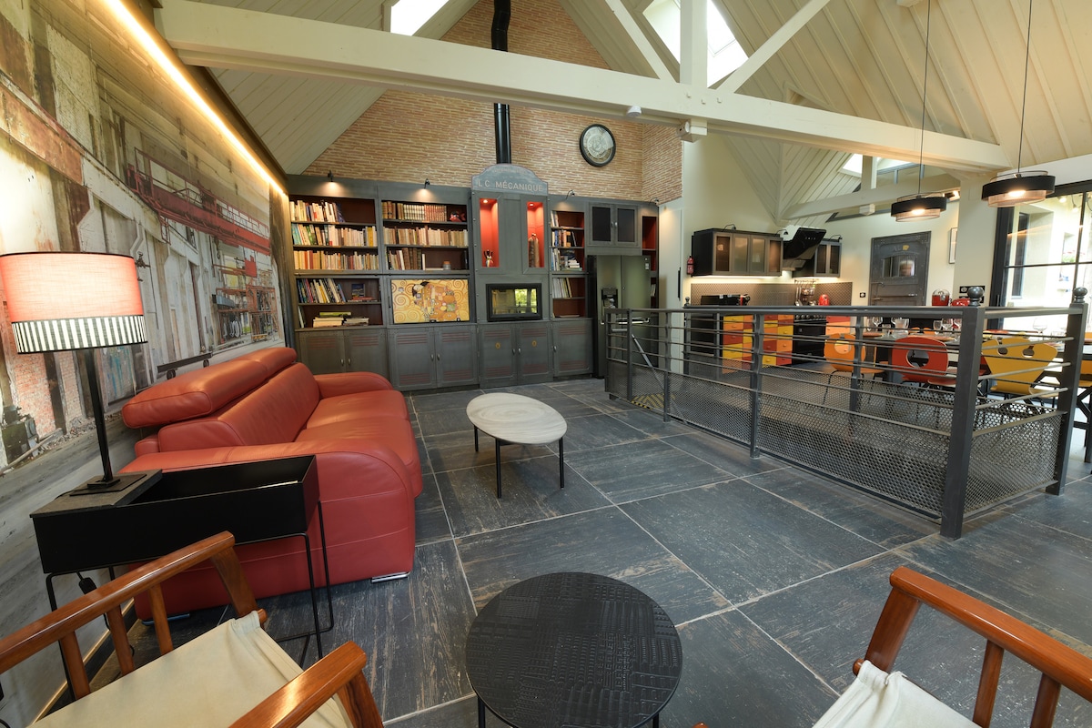 Top performing Airbnb: Exceptional charming house 2 steps from the port in Cancale