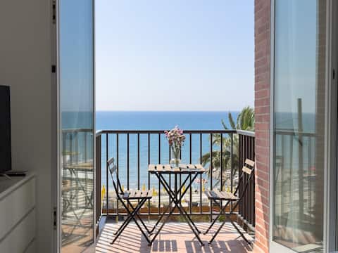 Blue Wave House | Beachfront, balconies overlooking the gulf