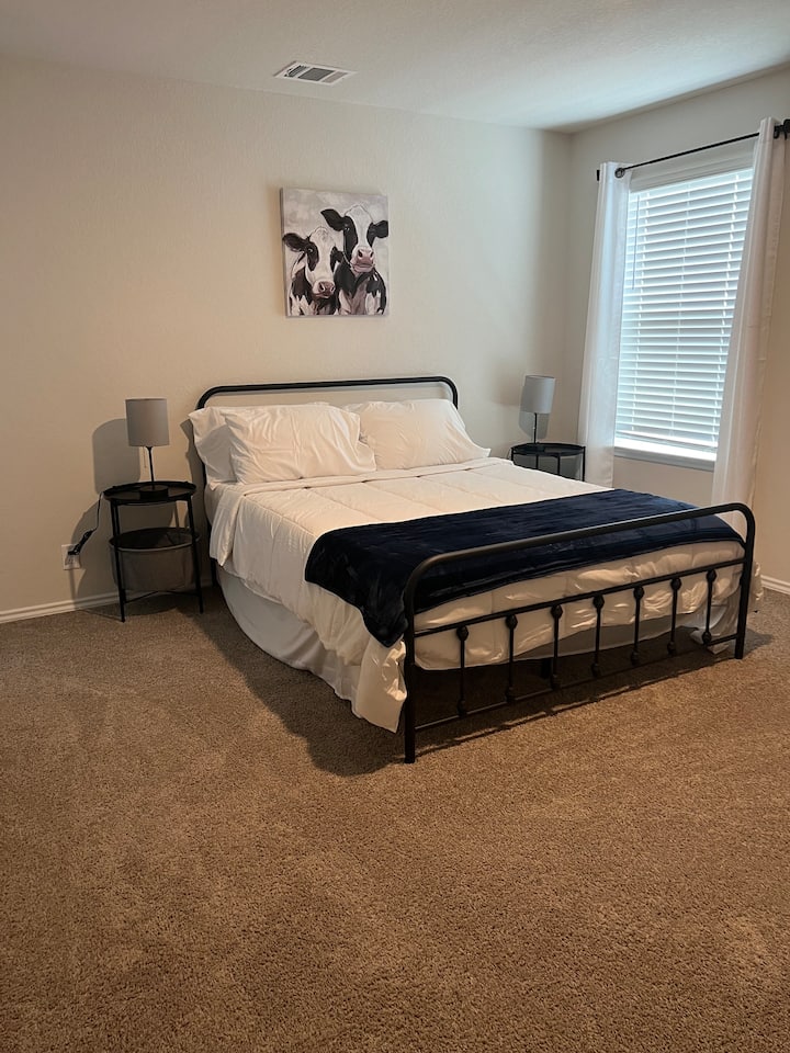 Главна спалня. Двойно легло.