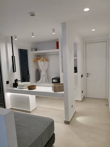 Oliving Mykonos Luxury Suites managed Airbnb listing 3