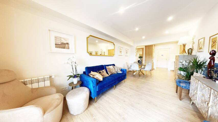 The Paradise: Luxurious, parking, jacuzzi, terrace gallery image 2