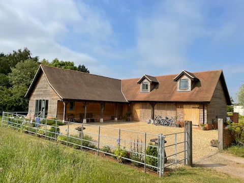 Two Acres Lodge