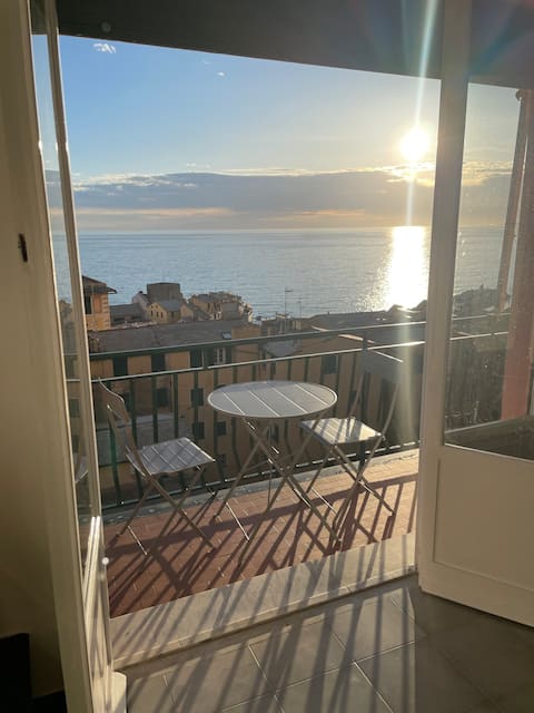 3 bedrooms walk to sea, parking 010007-LT-0603