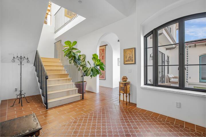 Modern Spanish by the Sea gallery image 5