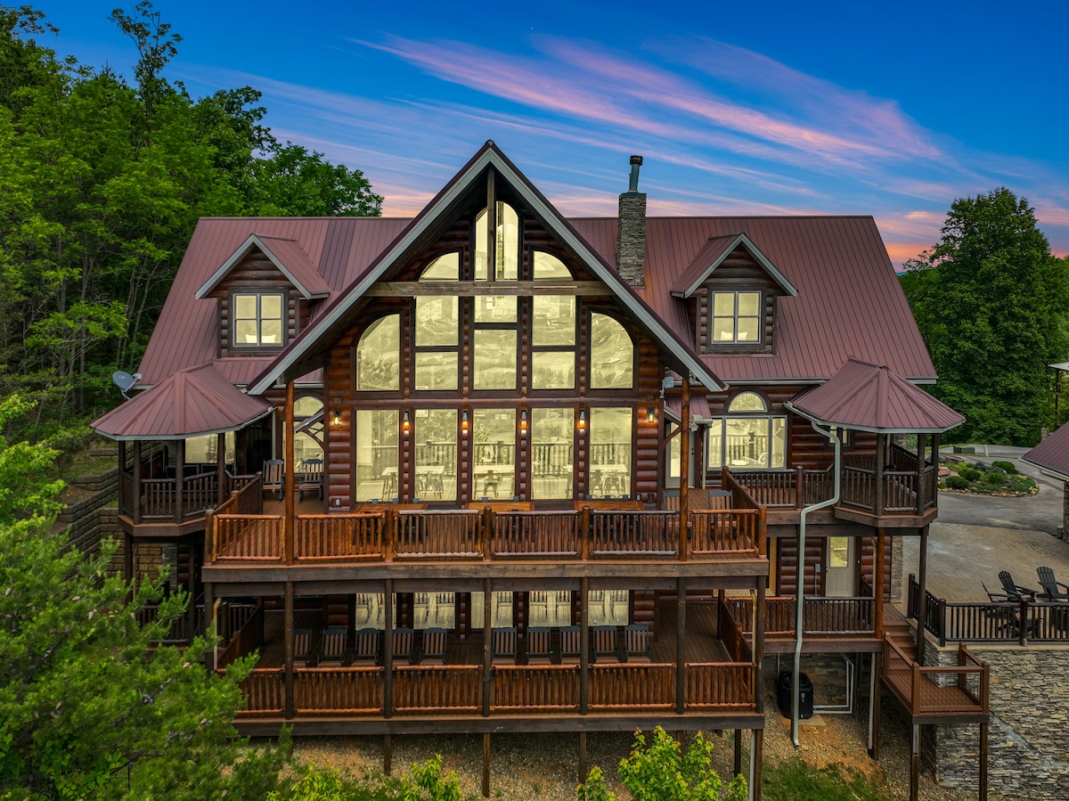 Mr Blue Skies - 7BR Sleeps 20 Views / Private Pool